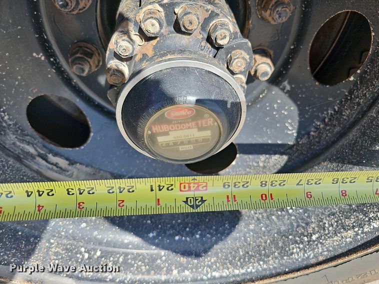 image for item DQ1195 1997 Ford Blue Bird M77239  school bus