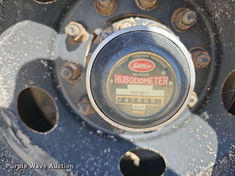 image for item DQ1195 1997 Ford Blue Bird M77239  school bus