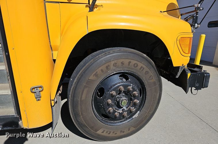 image for item DQ1195 1997 Ford Blue Bird M77239  school bus