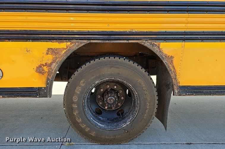 image for item DQ1195 1997 Ford Blue Bird M77239  school bus