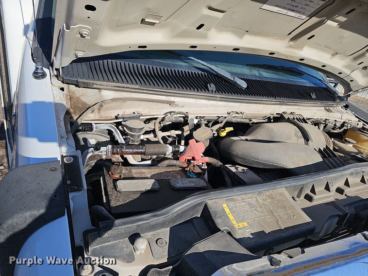 image for item DQ1196 2010 Ford E450 Super Duty  shuttle bus