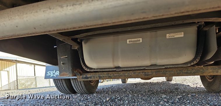 image for item DQ1196 2010 Ford E450 Super Duty  shuttle bus