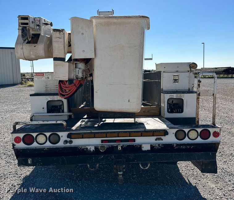 image for item DQ1449 2015 Dodge Ram 5500  bucket truck