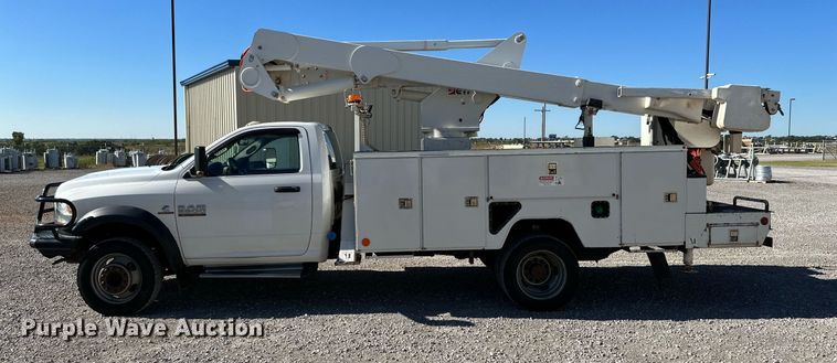 image for item DQ1449 2015 Dodge Ram 5500  bucket truck