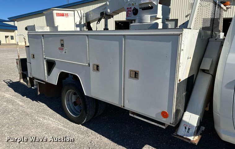image for item DQ1449 2015 Dodge Ram 5500  bucket truck