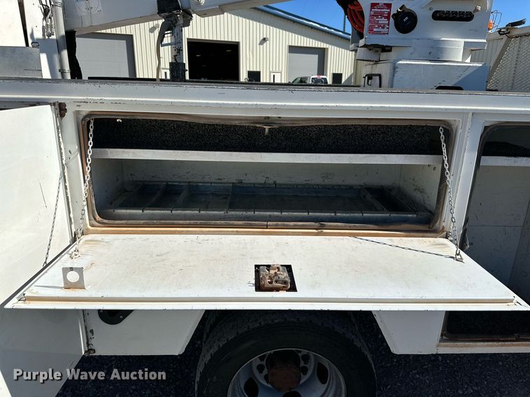 image for item DQ1449 2015 Dodge Ram 5500  bucket truck