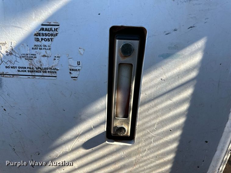 image for item DQ1449 2015 Dodge Ram 5500  bucket truck