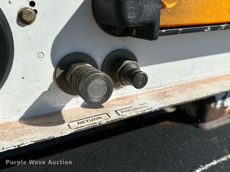 image for item DQ1449 2015 Dodge Ram 5500  bucket truck