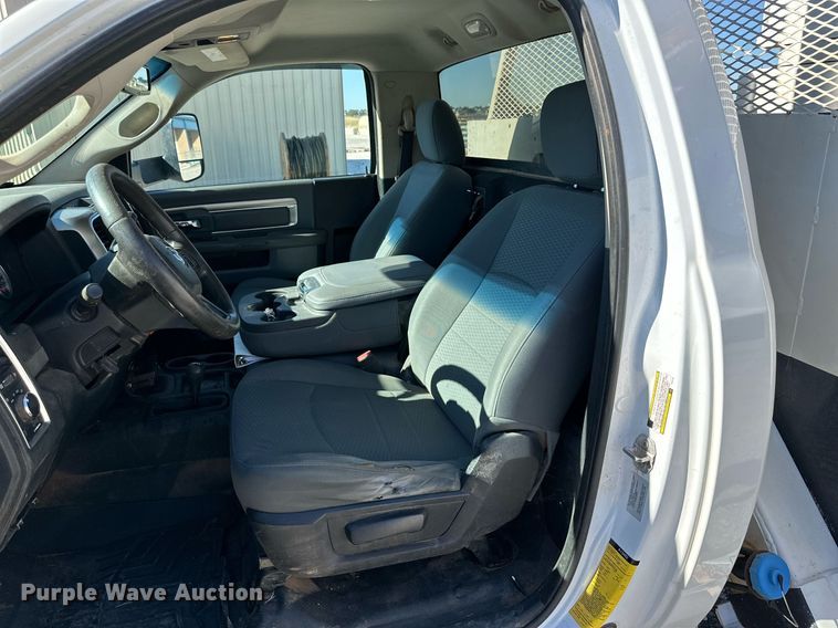 image for item DQ1449 2015 Dodge Ram 5500  bucket truck