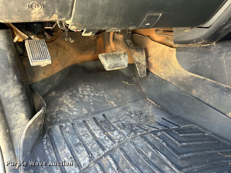 image for item DQ1449 2015 Dodge Ram 5500  bucket truck