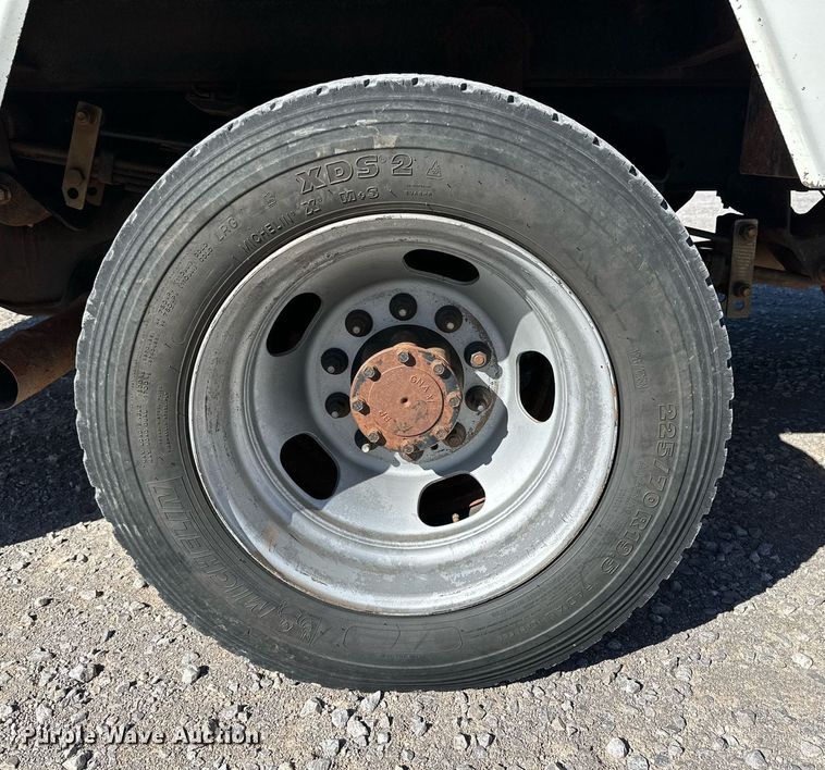 image for item DQ1449 2015 Dodge Ram 5500  bucket truck