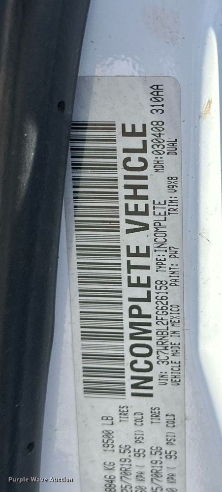 image for item DQ1449 2015 Dodge Ram 5500  bucket truck