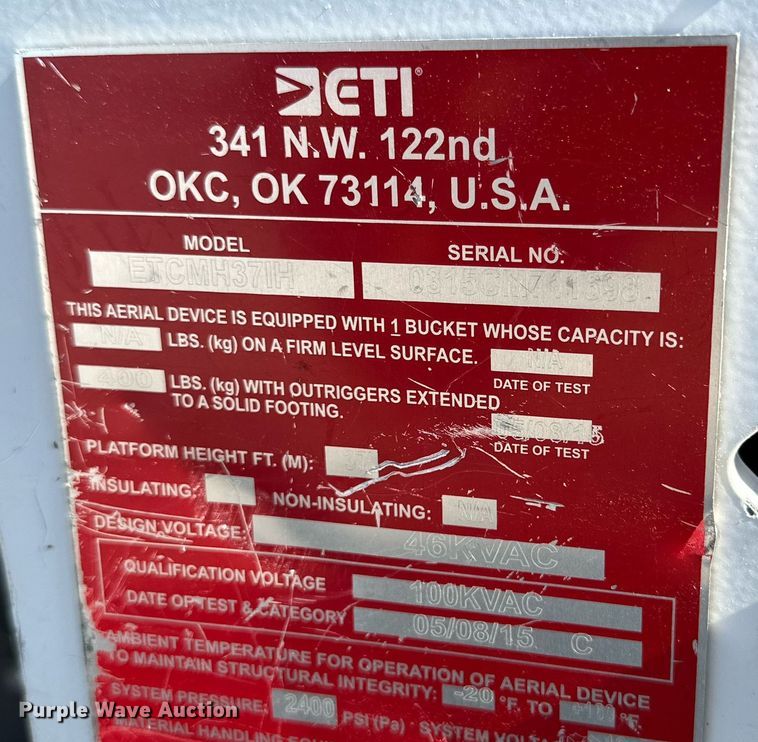 image for item DQ1449 2015 Dodge Ram 5500  bucket truck