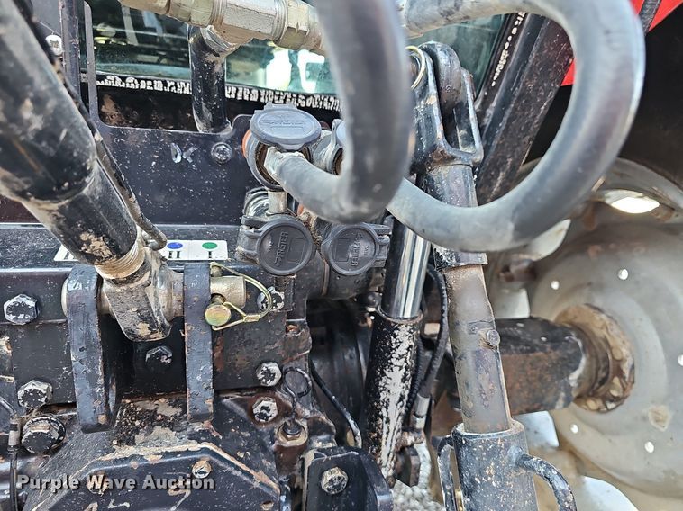 image for item DR5770 2007 Case JX1100U  tractor