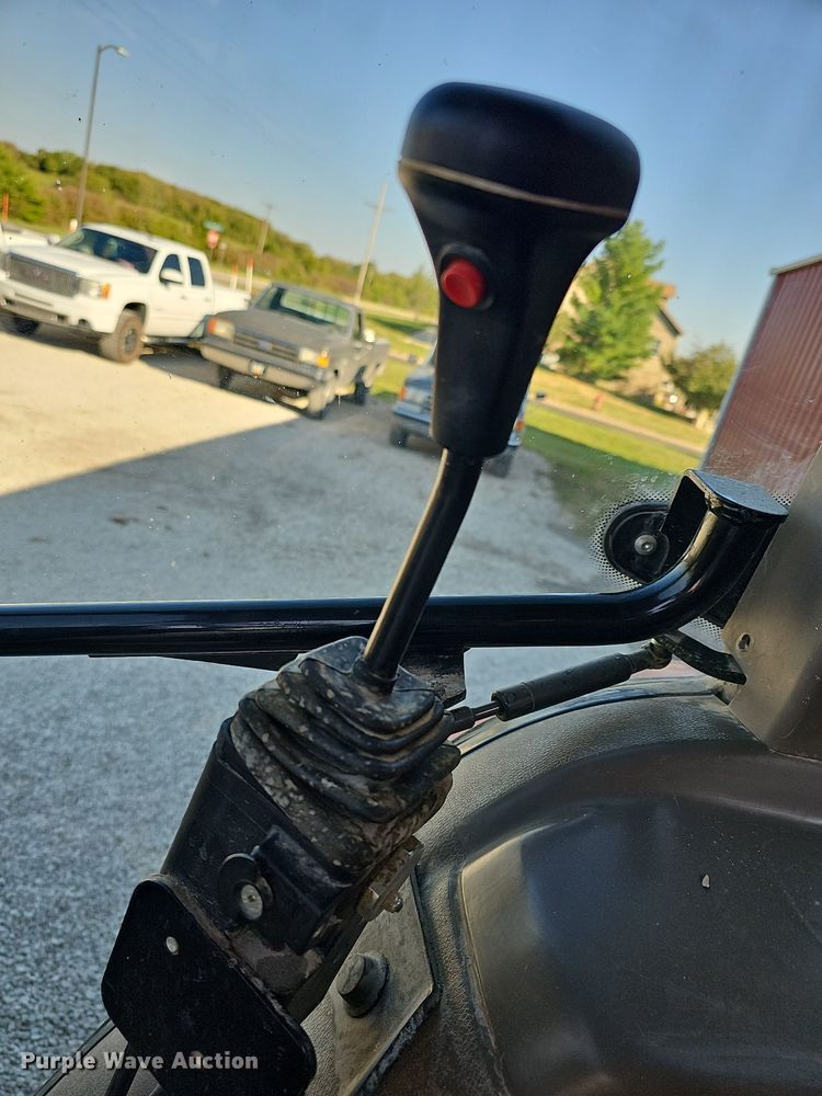 image for item DR5770 2007 Case JX1100U  tractor