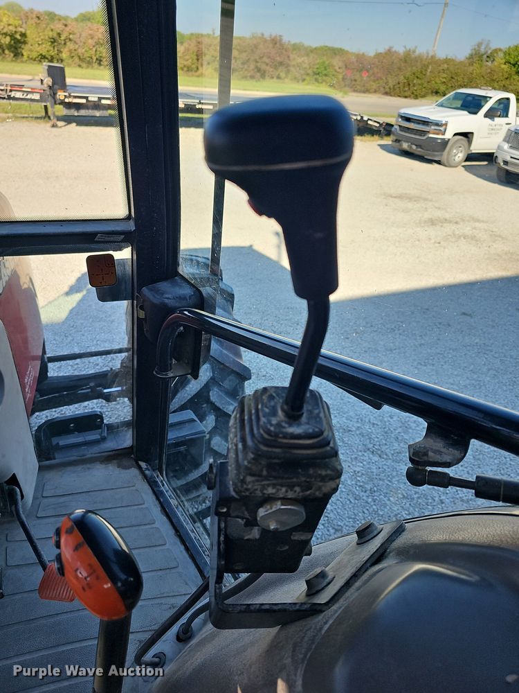 image for item DR5770 2007 Case JX1100U  tractor