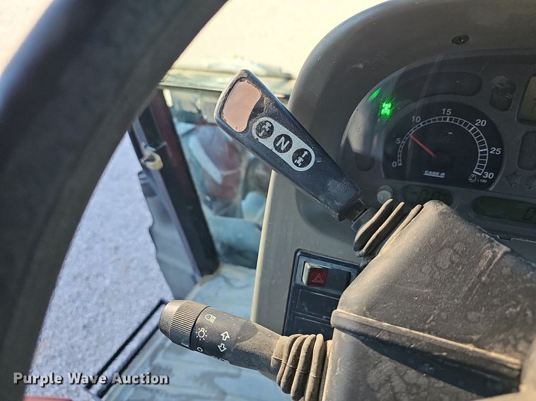 image for item DR5770 2007 Case JX1100U  tractor