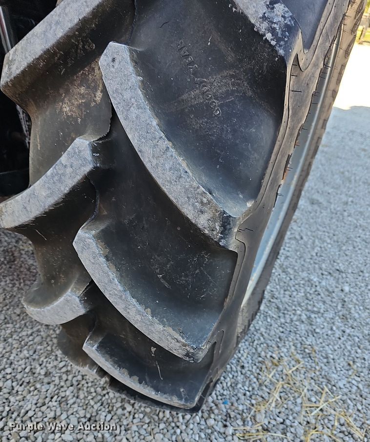 image for item DR5770 2007 Case JX1100U  tractor