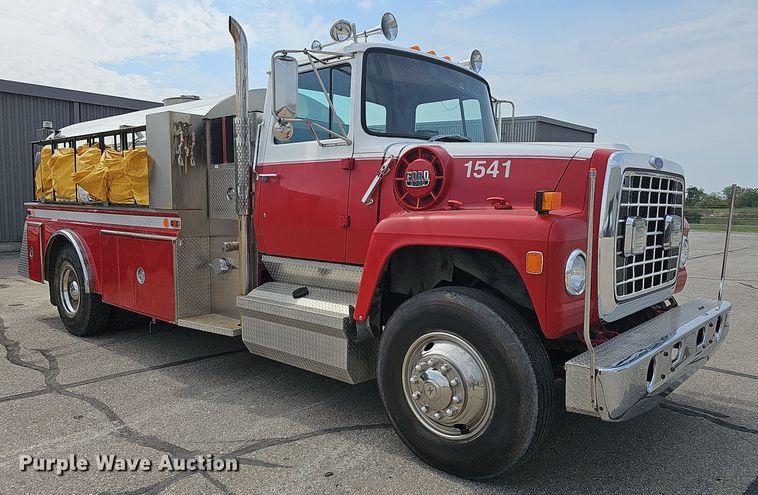 image for item DR5779 1983 Ford 8000  fire truck