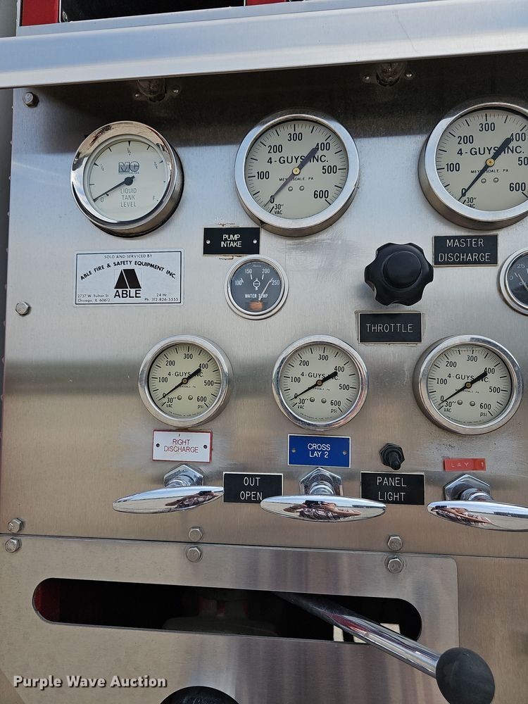 image for item DR5779 1983 Ford 8000  fire truck