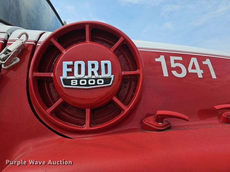 image for item DR5779 1983 Ford 8000  fire truck