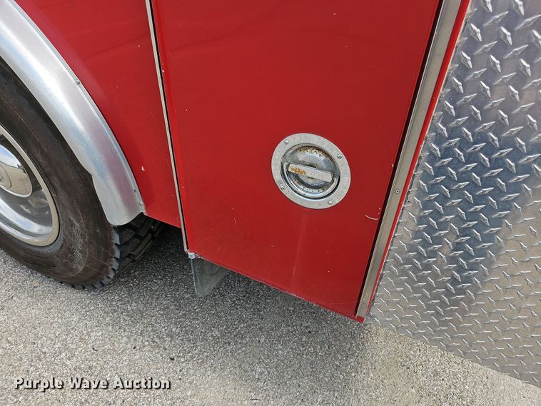image for item DR5779 1983 Ford 8000  fire truck