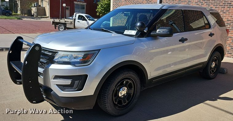 image for item DR5790 2016 Ford Explorer Police  SUV