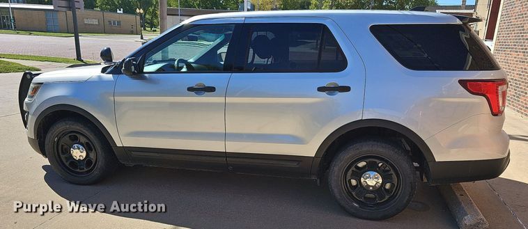 image for item DR5790 2016 Ford Explorer Police  SUV