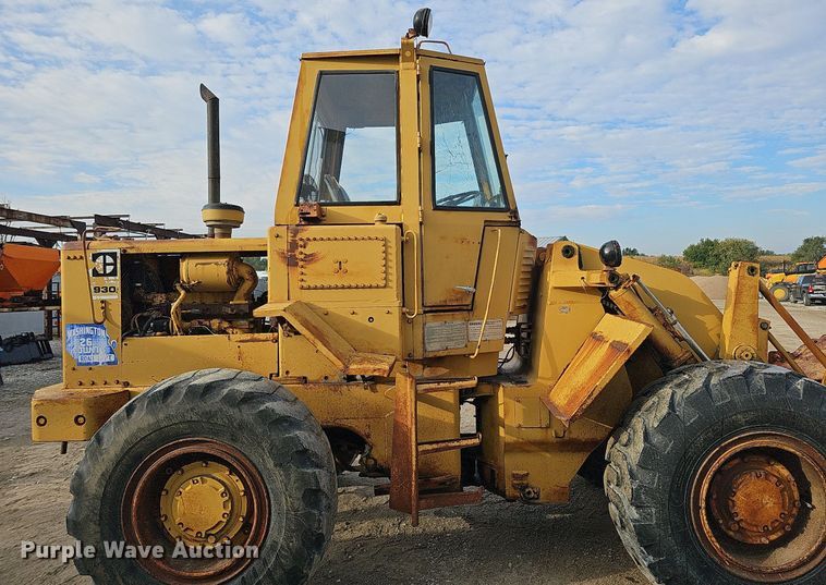 image for item DS5641 1969 Caterpillar 930  wheel loader