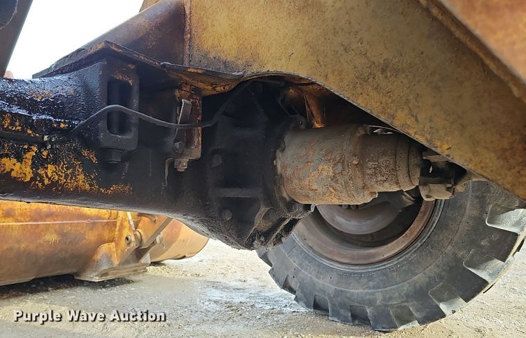 image for item DS5641 1969 Caterpillar 930  wheel loader