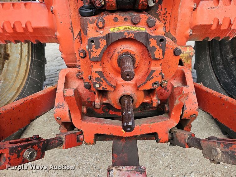 image for item DS5642 1978 International F1086  tractor