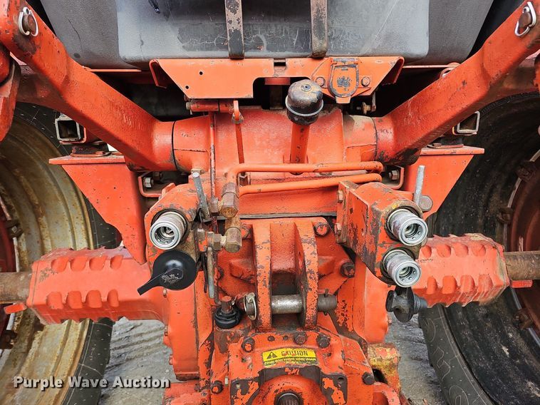 image for item DS5642 1978 International F1086  tractor