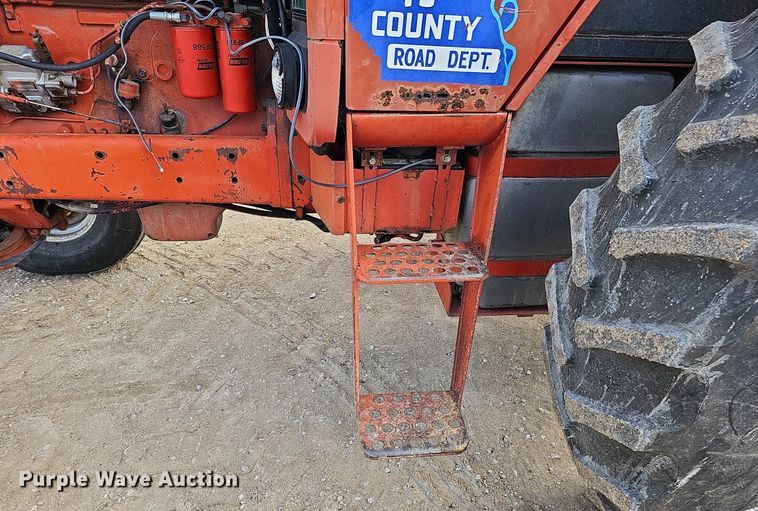 image for item DS5642 1978 International F1086  tractor