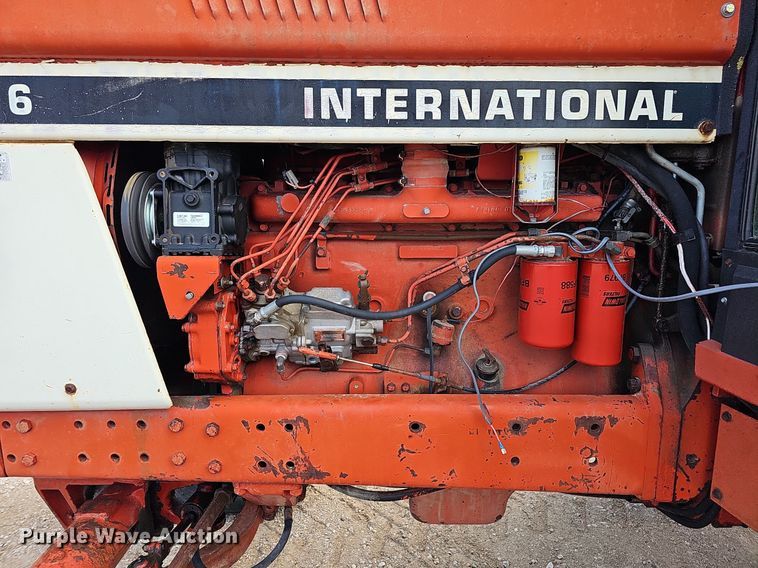image for item DS5642 1978 International F1086  tractor