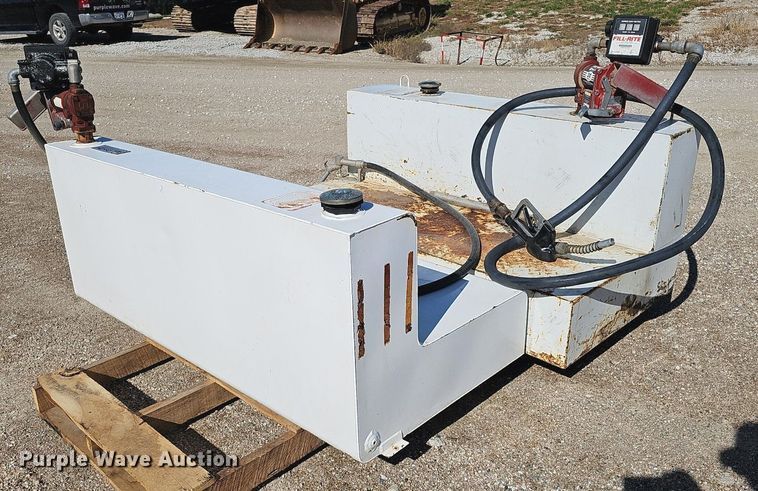 image for item DS5646 (2) fuel tanks