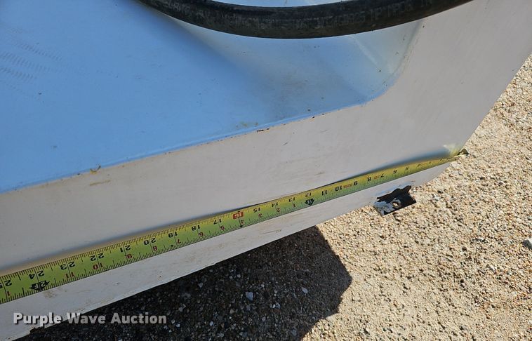 image for item DS5646 (2) fuel tanks