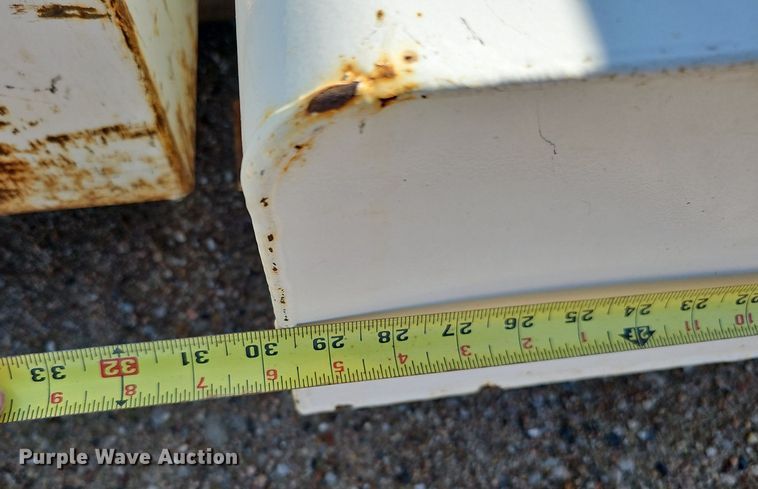 image for item DS5646 (2) fuel tanks