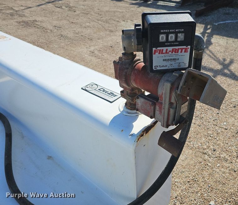 image for item DS5646 (2) fuel tanks