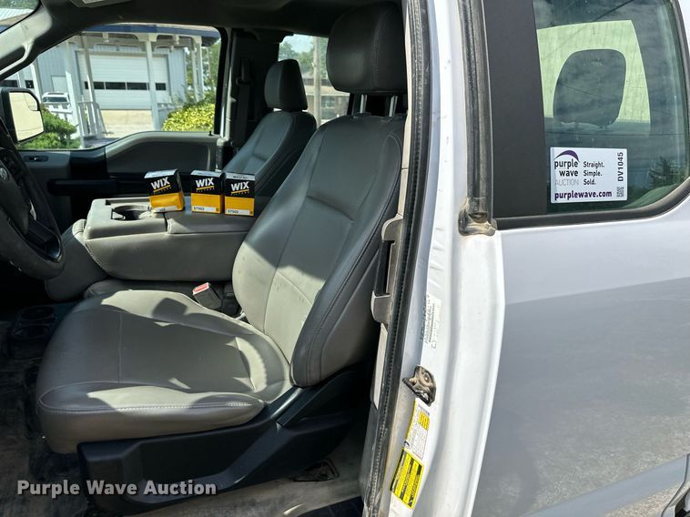 image for item DV1045 2017 Ford F150  SuperCab pickup truck