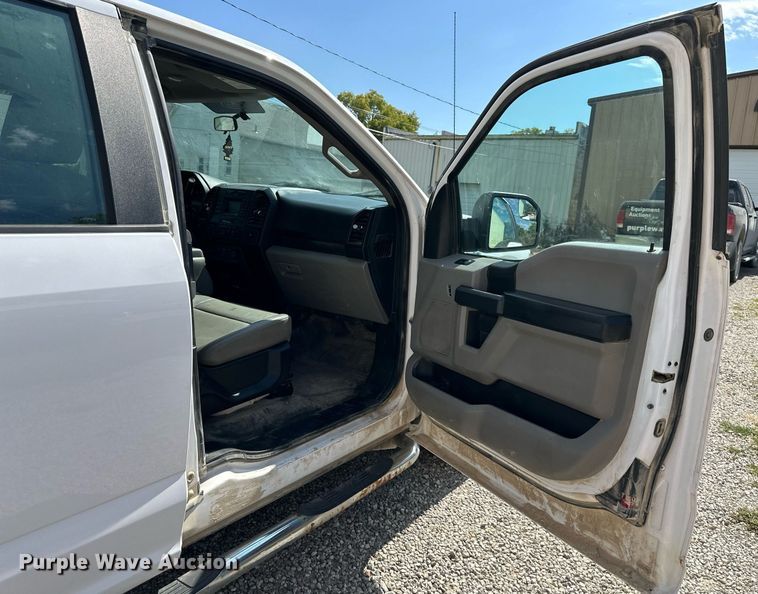 image for item DV1045 2017 Ford F150  SuperCab pickup truck