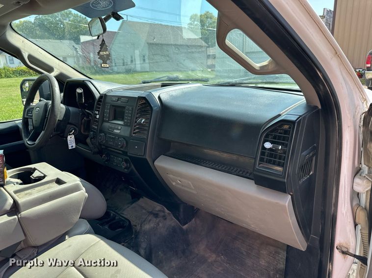 image for item DV1045 2017 Ford F150  SuperCab pickup truck