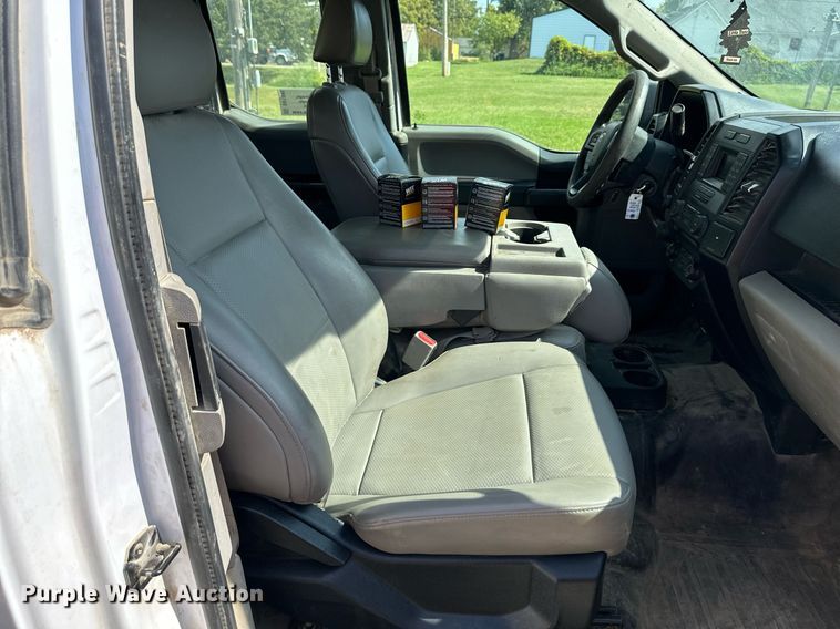 image for item DV1045 2017 Ford F150  SuperCab pickup truck