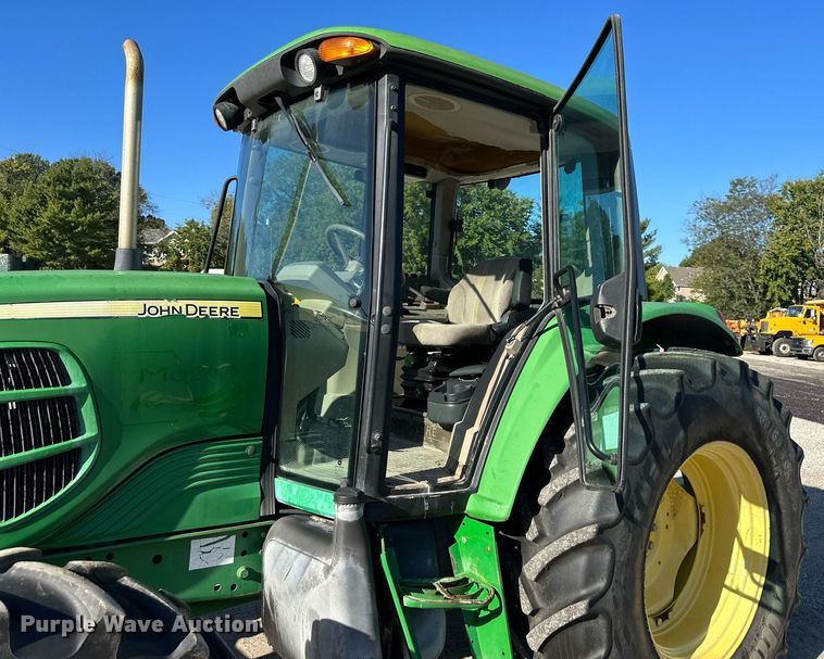 image for item DW2788 2009 John Deere 6430  MFWD tractor