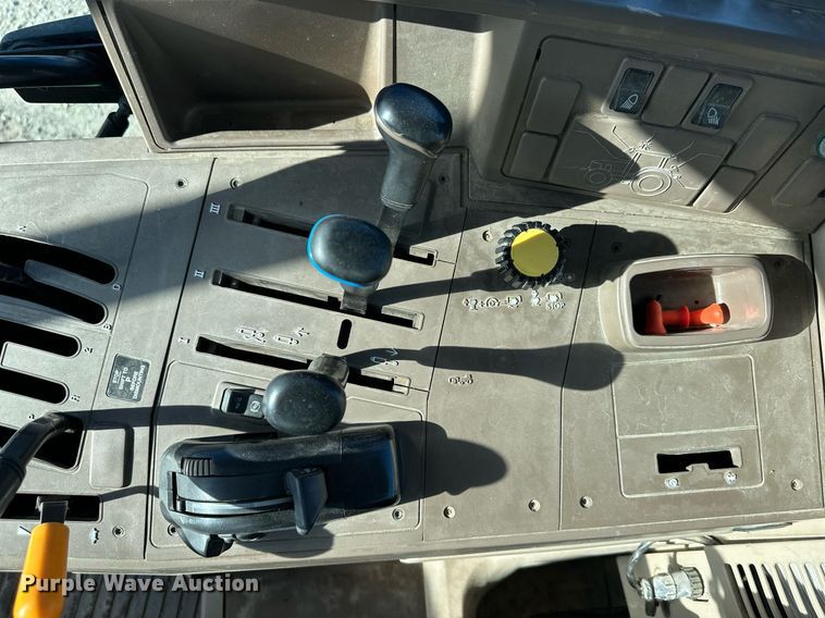 image for item DW2788 2009 John Deere 6430  MFWD tractor