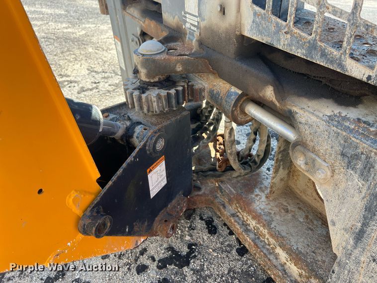 image for item DW2795 Bobcat 709FDS  skid steer backhoe