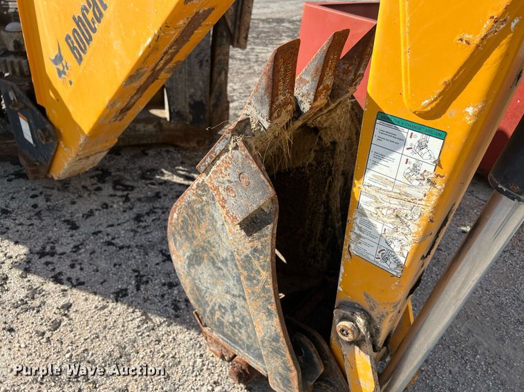image for item DW2795 Bobcat 709FDS  skid steer backhoe