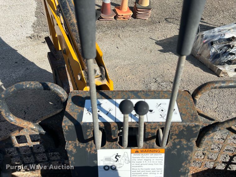 image for item DW2795 Bobcat 709FDS  skid steer backhoe