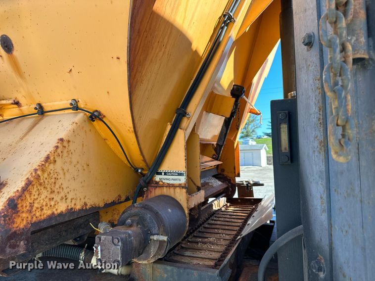 image for item DW2822 2003 International 5500i  dump truck