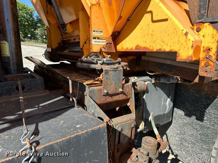 image for item DW2822 2003 International 5500i  dump truck