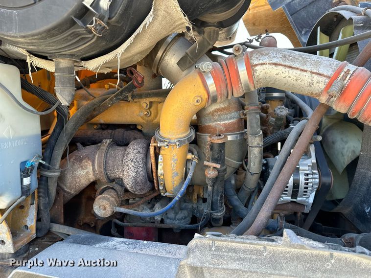 image for item DW2822 2003 International 5500i  dump truck